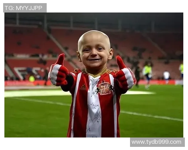 足球巨星温情时刻怀抱爱犬展现运动员柔情一面 足球巨星温情时刻怀抱爱犬展现运动员柔情一面